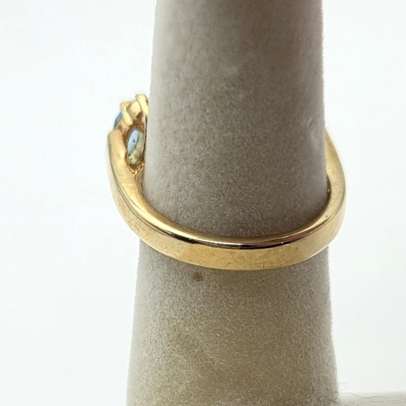 Elegant Blue Rhinestones and Cocktail Ring - Picture 3 of 10